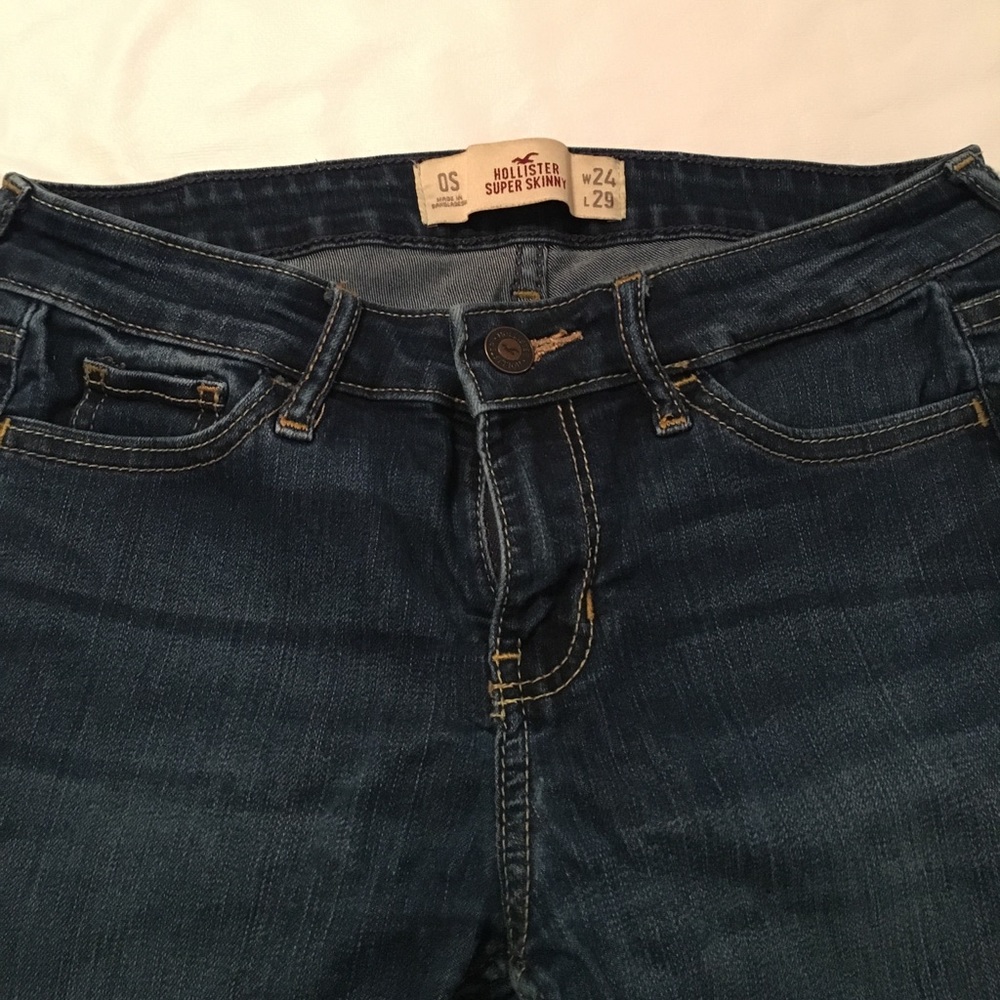 Medium wash super skinny Hollister jeans